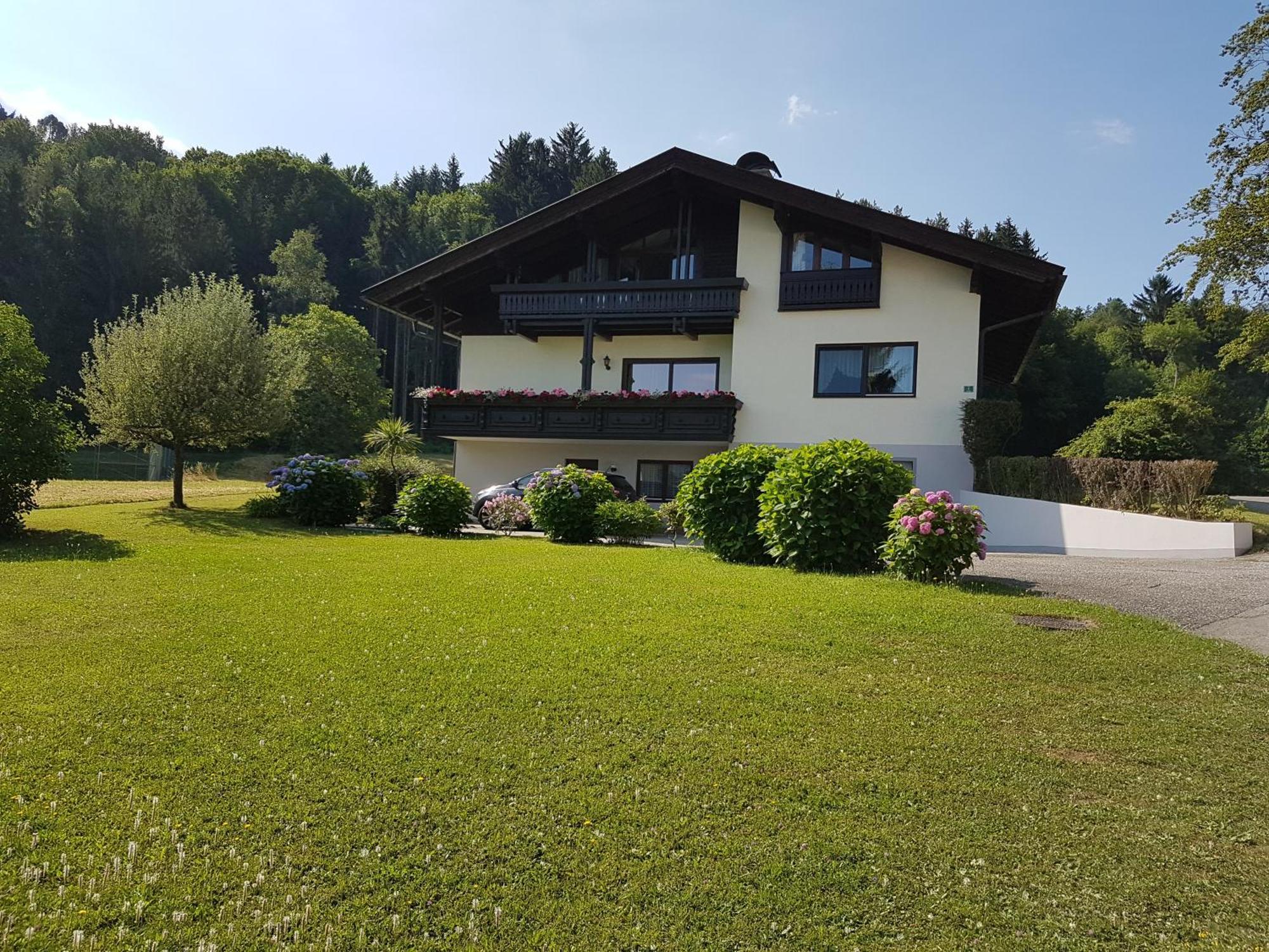 Landhaus Maria Apartment Velden am Woerthersee Exterior photo